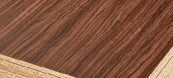 Furniertes Holz Farbe Nussbraun